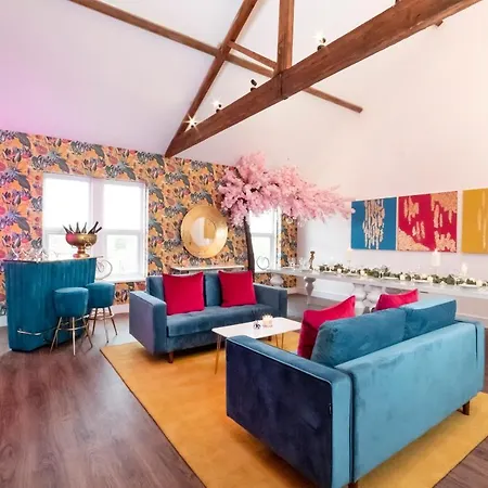 Innvigour Bespoke House With Free Parking For 3 Cars York Exterior photo