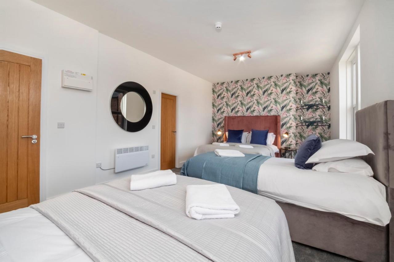 Innvigour Bespoke House With Free Parking For 3 Cars Holiday home