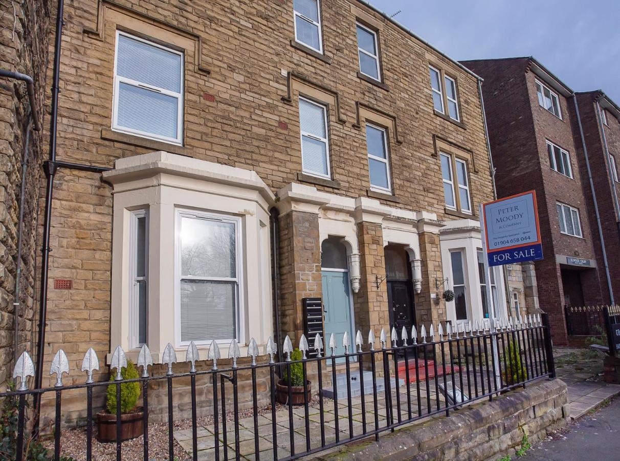 Innvigour Bespoke House With Free Parking For 3 Cars York